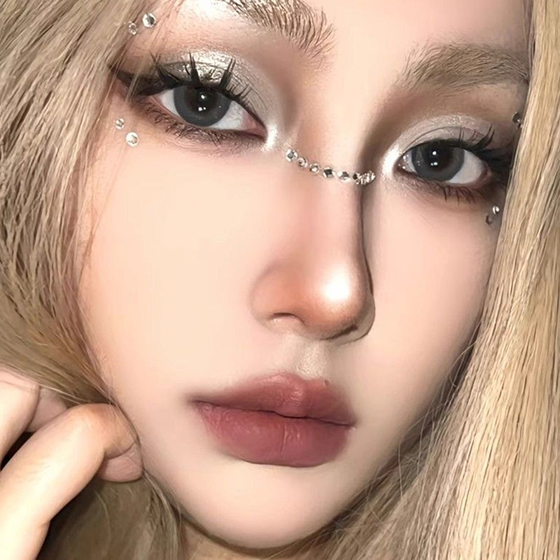 สติ๊กเกอร์เพชรติดหน้า ติดตา ติ - Nail Art บทวิจารณ์และราคา
